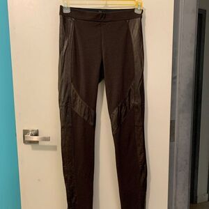 Danier skinny stretch pant, full rise, full length, real leather inserts…